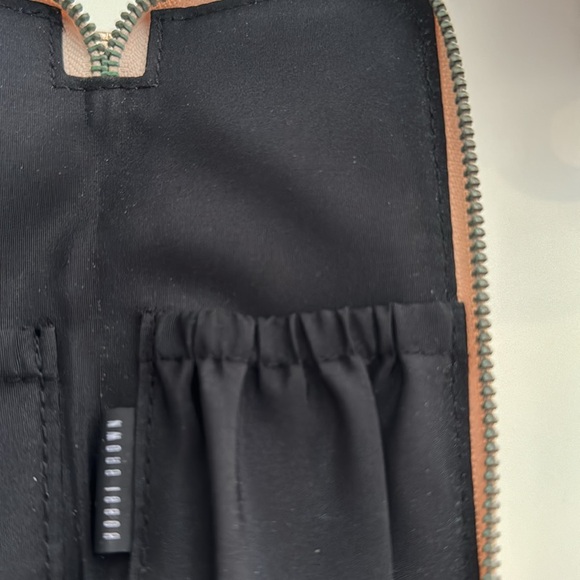 Bobbi Brown gold small brush case - Picture 5 of 9